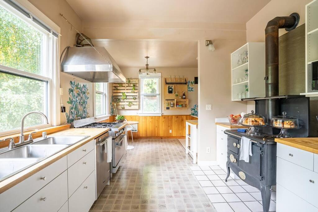 Charming 1Bd Suite In Capitol Hill - Foxglove Inn Seattle Kültér fotó