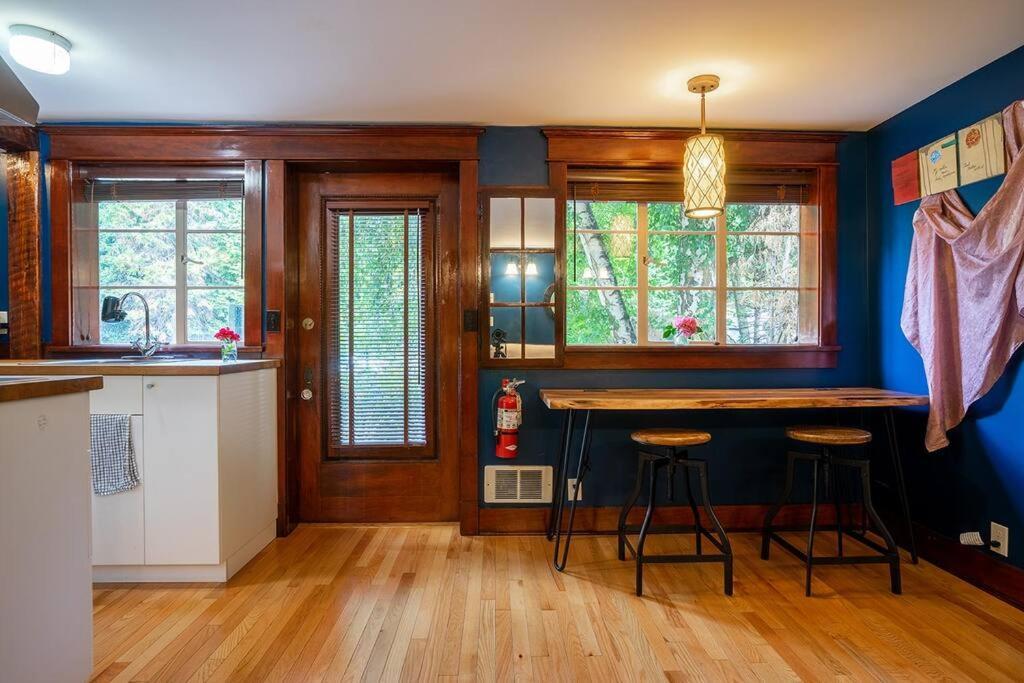 Charming 1Bd Suite In Capitol Hill - Foxglove Inn Seattle Kültér fotó